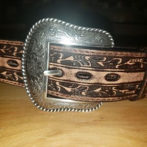 Ariat belt